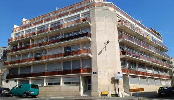 Logement tudiant Location Studio Vide Bordeaux (33300)