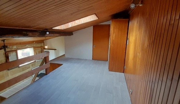 Logement �tudiant Studio &agrave; Bordeaux (33300)