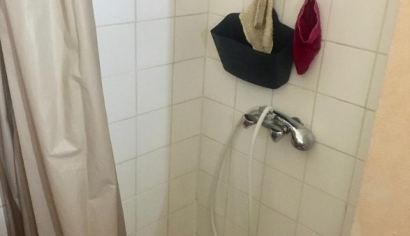 Logement étudiant Studio &agrave; Bordeaux (33300)