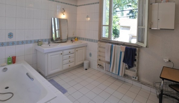 Logement tudiant Studio à Bourg en Bresse (01000)