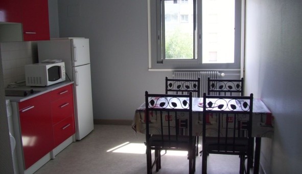 Logement �tudiant Studio &agrave; Bourg en Bresse (01000)