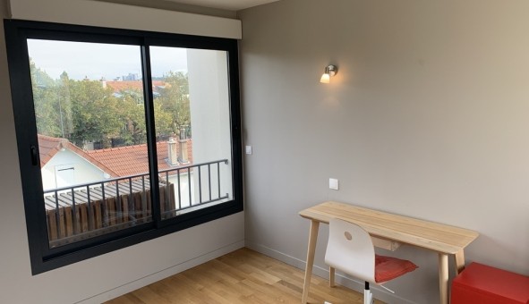 Logement tudiant Studio à Bourg la Reine (92340)