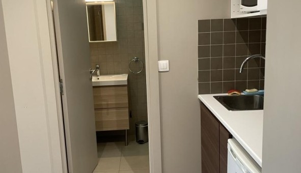 Logement tudiant Location Studio Vide Bourg la Reine (92340)
