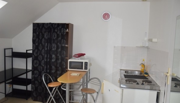Logement tudiant Studio à Bourges (18000)