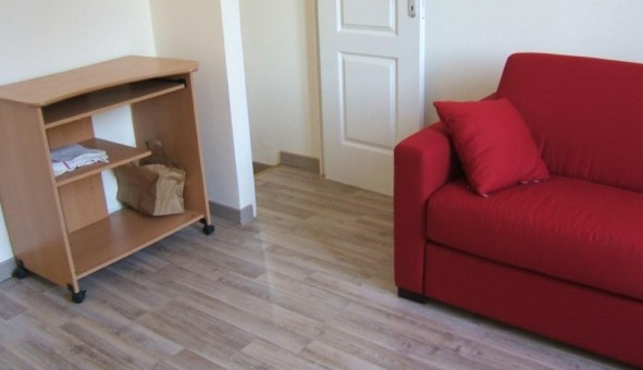 Logement tudiant Studio à Bourges (18000)