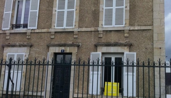 Logement tudiant Studio à Bourges (18000)