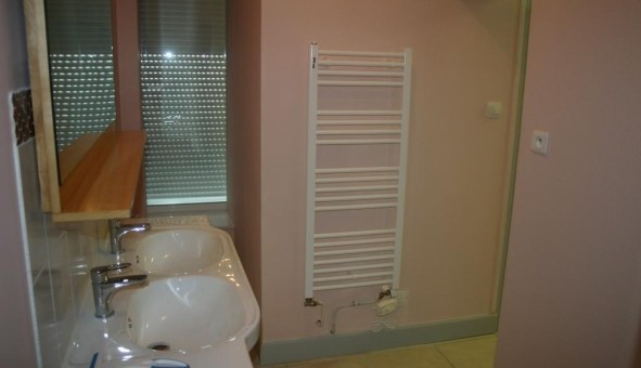 Logement tudiant Studio à Bourges (18000)