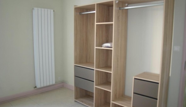 Logement tudiant Studio à Bourges (18000)