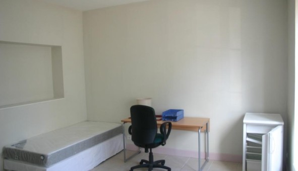 Logement tudiant Studio à Bourges (18000)