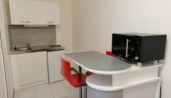 Logement tudiant Studio à Bourges (18000)