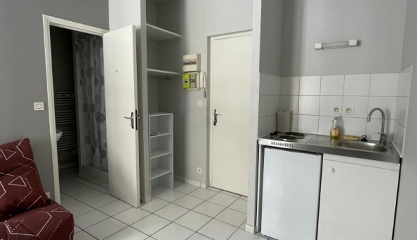 Logement tudiant Studio à Bourges (18000)