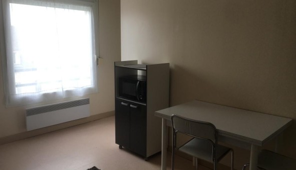 Logement tudiant Studio à Bourges (18000)