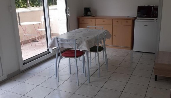 Logement tudiant Studio à Bourges (18000)