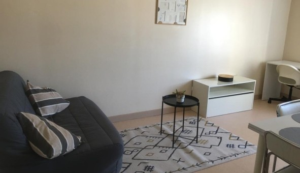 Logement tudiant Studio à Bourges (18000)