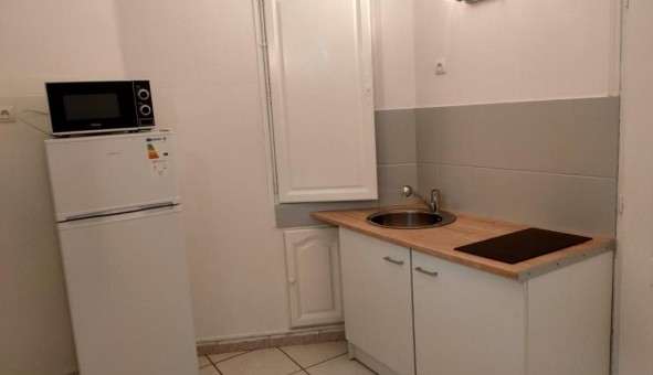 Logement tudiant Studio à Bourges (18000)