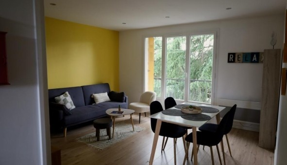 Logement tudiant Location Studio Vide Bourges (18000)