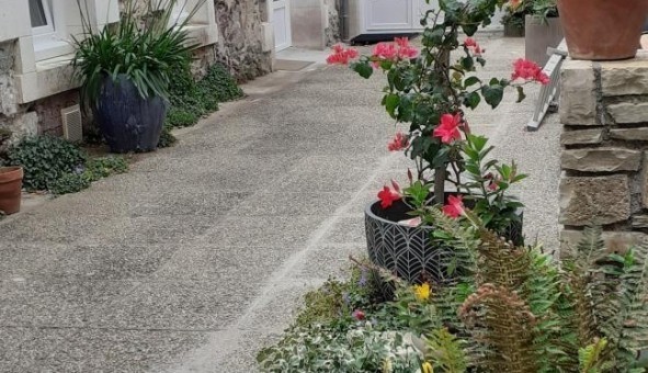 Logement tudiant Location Studio Vide Bourgneuf en Mauges (49290)