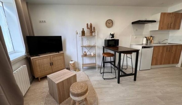 Logement tudiant Location Studio Vide Boutiers Saint Trojan (16100)