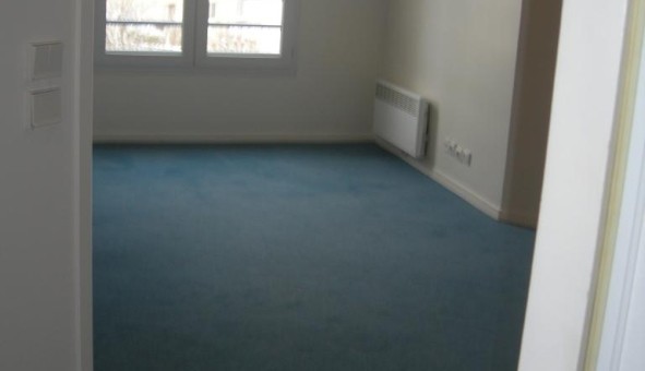 Logement tudiant Location Studio Vide Brtigny sur Orge (91220)