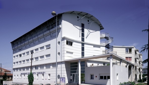 Logement tudiant Studio à Bron (69500)