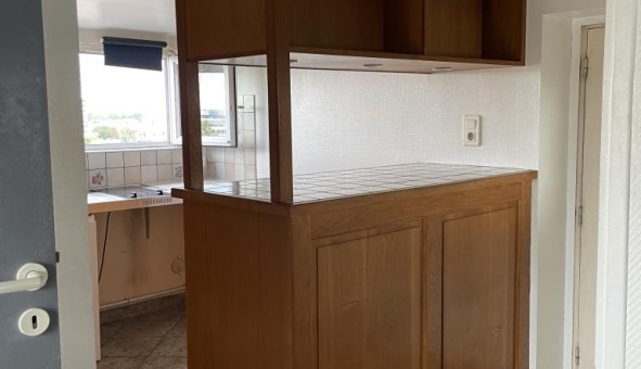 Logement tudiant Studio à Bron (69500)