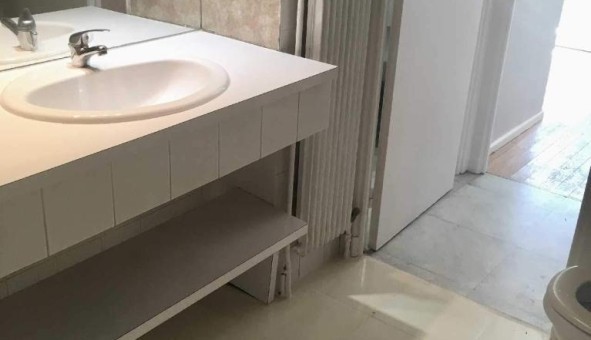 Logement tudiant Studio à Bron (69500)
