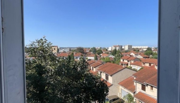 Logement tudiant Studio à Bron (69500)