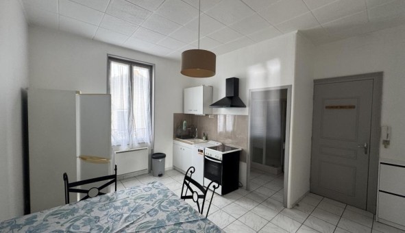 Logement tudiant Studio à Bron (69500)