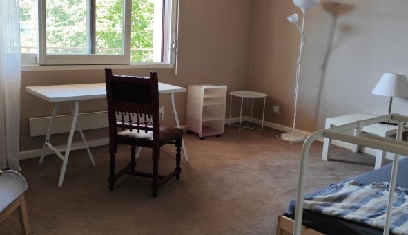 Logement �tudiant Studio &agrave; Bron (69500)