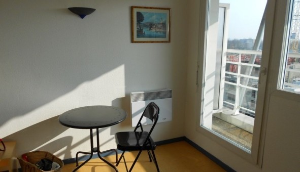 Logement �tudiant Location Studio Vide Bron (69500)