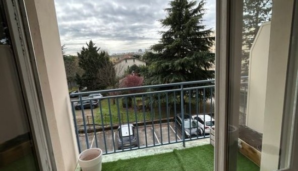 Logement �tudiant Studio &agrave; Bron (69500)