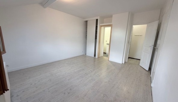 Logement �tudiant Studio &agrave; Brueil en Vexin (78440)