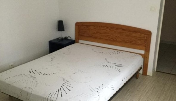 Logement tudiant Studio à Burlats (81100)