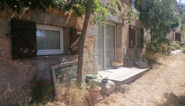 Logement tudiant Studio à Burlats (81100)