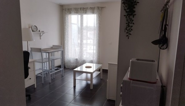 Logement �tudiant Studio &agrave; Burlats (81100)