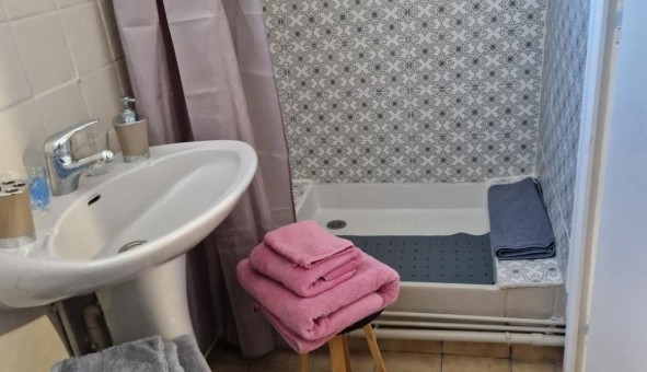 Logement tudiant Studio à Bussac sur Charente (17100)