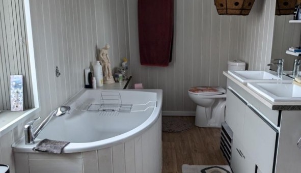 Logement tudiant Studio à Cabans (12800)