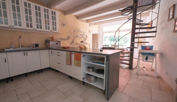 Logement tudiant Studio à Cabannes (13440)