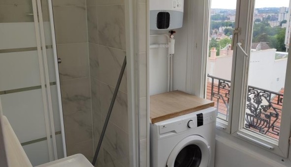 Logement tudiant Location Studio Vide Cachan (94230)