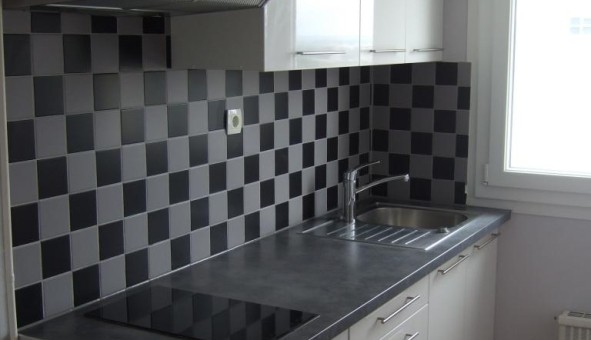 Logement tudiant Location Studio Vide Caen (14000)