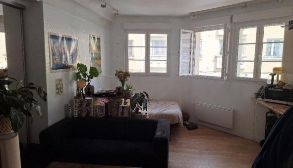 Logement tudiant Studio à Caen (14000)