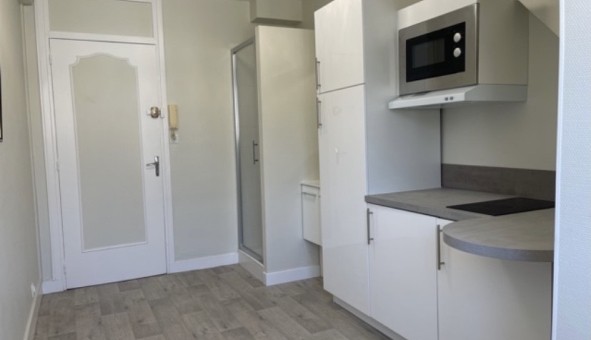 Logement tudiant Studio à Caen (14000)