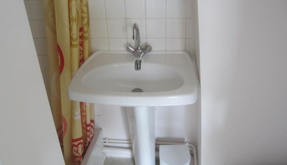 Logement tudiant Studio à Caen (14000)