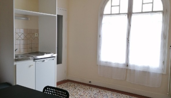 Logement tudiant Location Studio Vide Caen (14000)