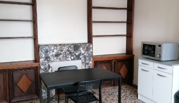 Logement tudiant Studio à Caen (14000)