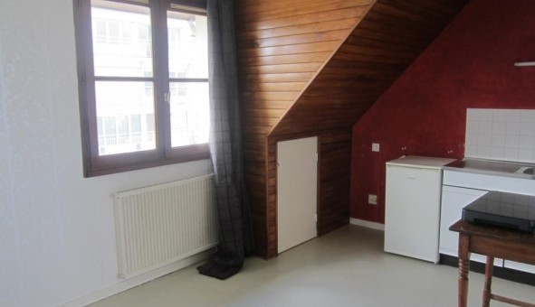 Logement tudiant Studio à Caen (14000)