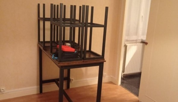 Logement étudiant Location Studio Vide Cahors (46000)