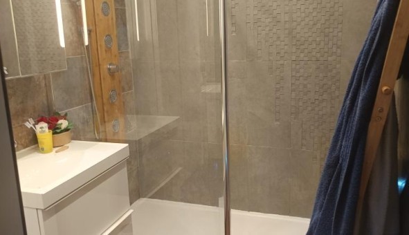 Logement tudiant Studio à Caluire et Cuire (69300)