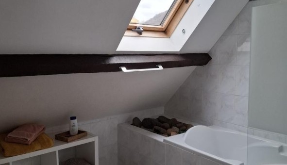 Logement tudiant Studio à Calvinet (15340)