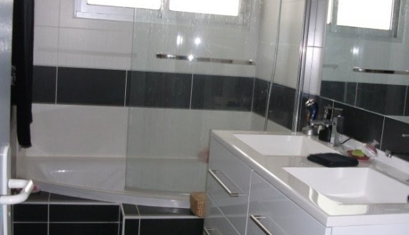 Logement �tudiant Studio &agrave; Can�jan (33610)